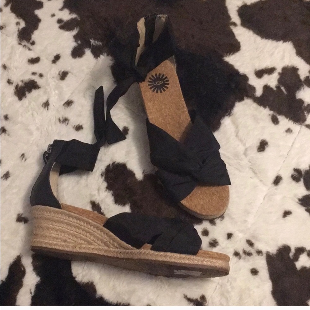 6.5 Ugg shoes